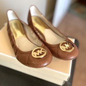 Michael Kors Flats Honey brown patterned